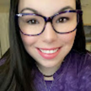 Meet your Posher, Desiree